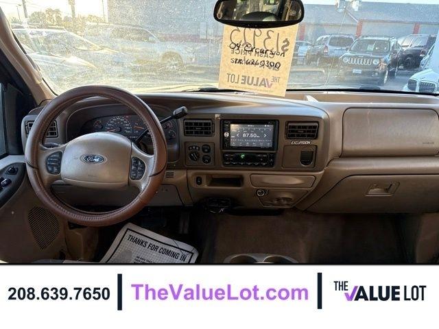 Ford Excursion  2004