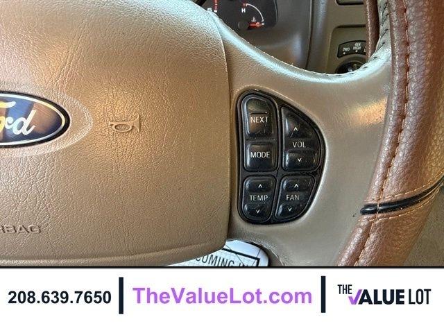 Ford Excursion  2004