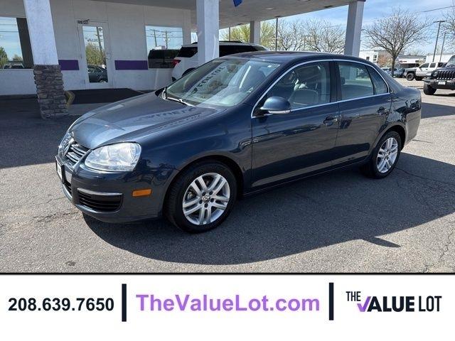 Volkswagen Jetta Sedan  2010