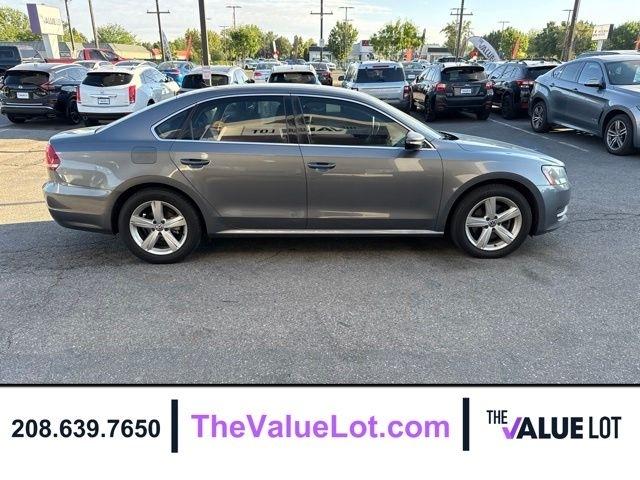 Volkswagen Passat  2012