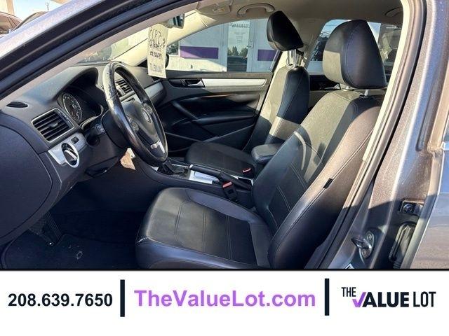 Volkswagen Passat  2012