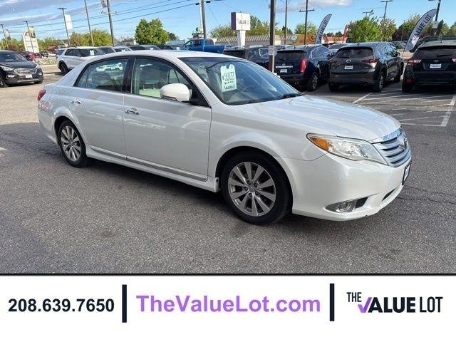 Toyota Avalon  2011