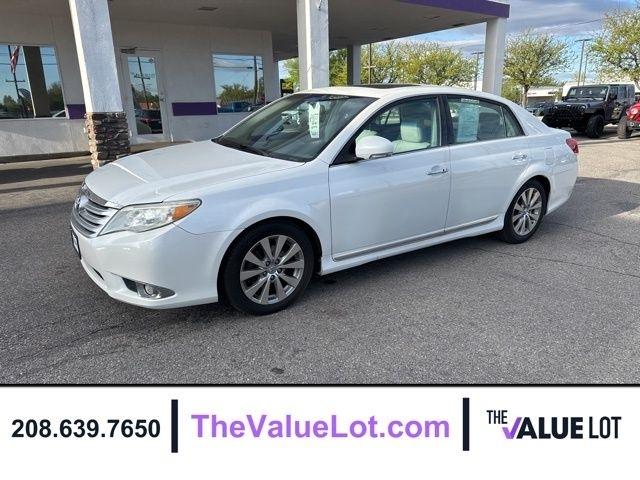 Toyota Avalon  2011