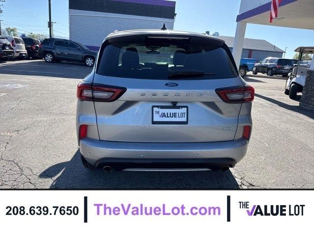 Ford Escape  2023