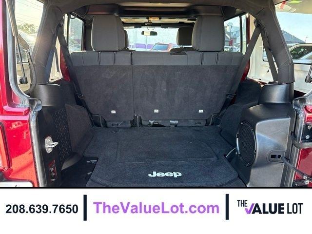 Jeep Wrangler Unlimited  2012