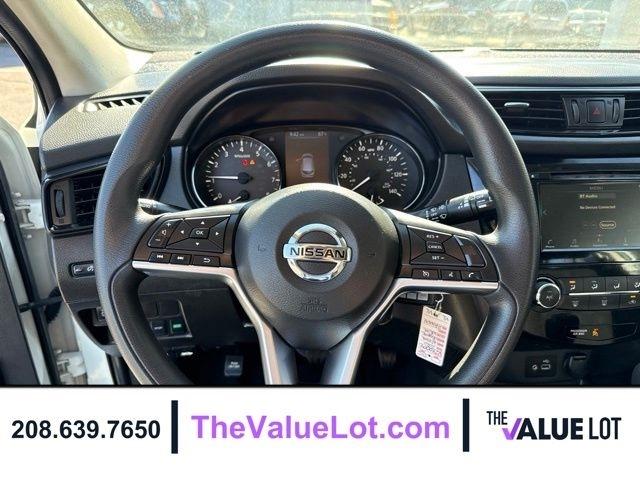 Nissan Rogue Sport  2020