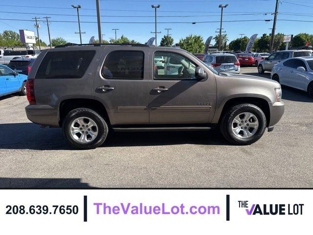 Chevrolet Tahoe  2011