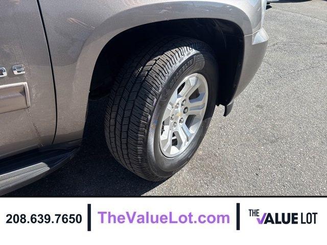 Chevrolet Tahoe  2011