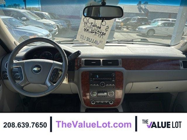 Chevrolet Tahoe  2011