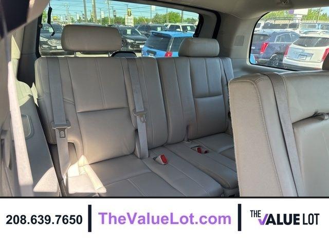 Chevrolet Tahoe  2011