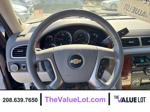 Chevrolet Tahoe  2011