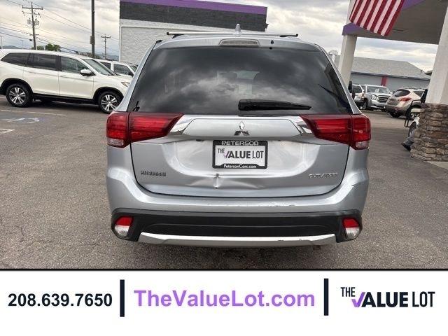 Mitsubishi Outlander  2017
