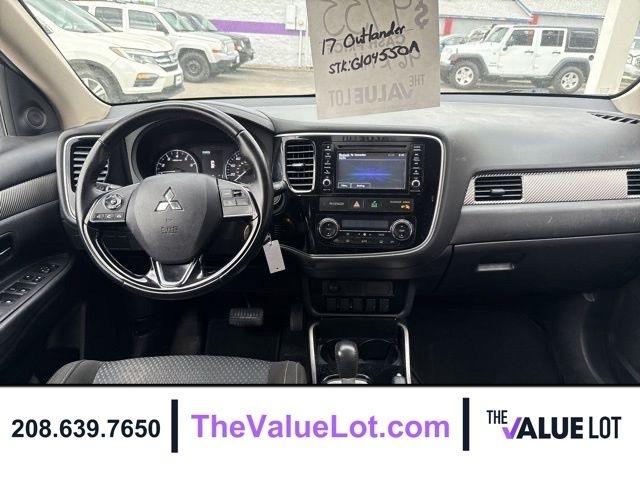 Mitsubishi Outlander  2017