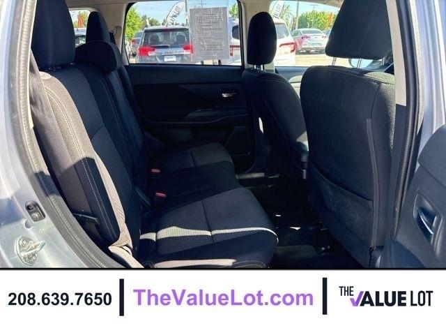 Mitsubishi Outlander  2017