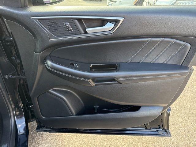 Ford Edge  2016