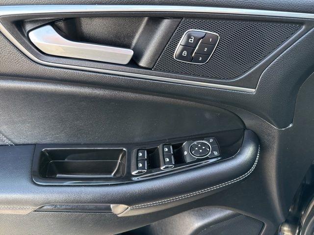 Ford Edge  2016