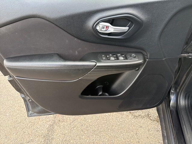Jeep Cherokee  2015