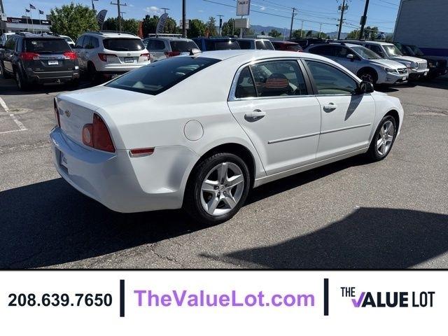 Chevrolet Malibu  2012