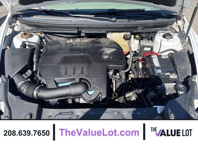 Chevrolet Malibu  2012