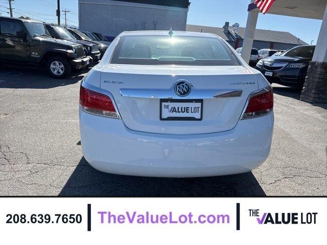 Buick LaCrosse  2010