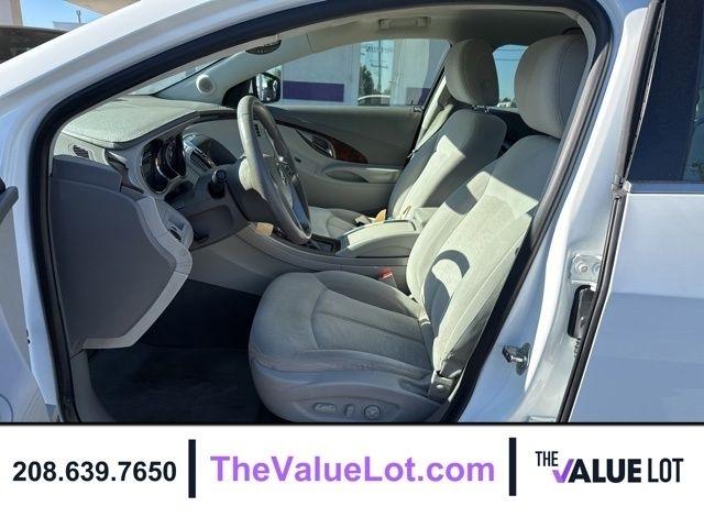 Buick LaCrosse  2010