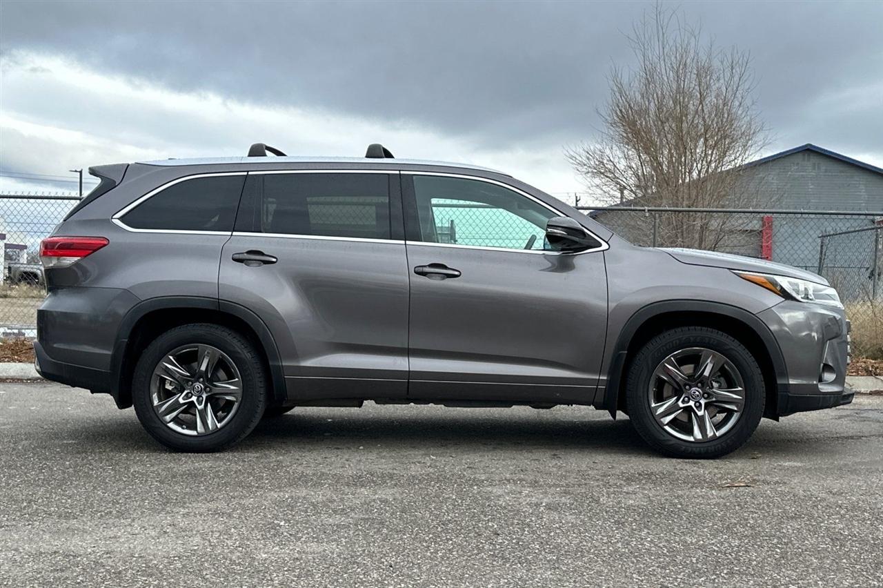 Toyota Highlander  2017