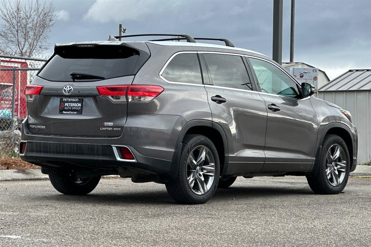 Toyota Highlander  2017