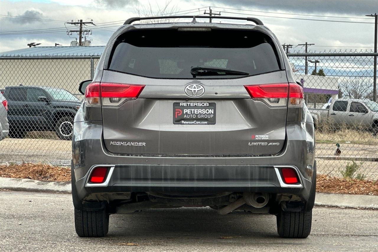Toyota Highlander  2017