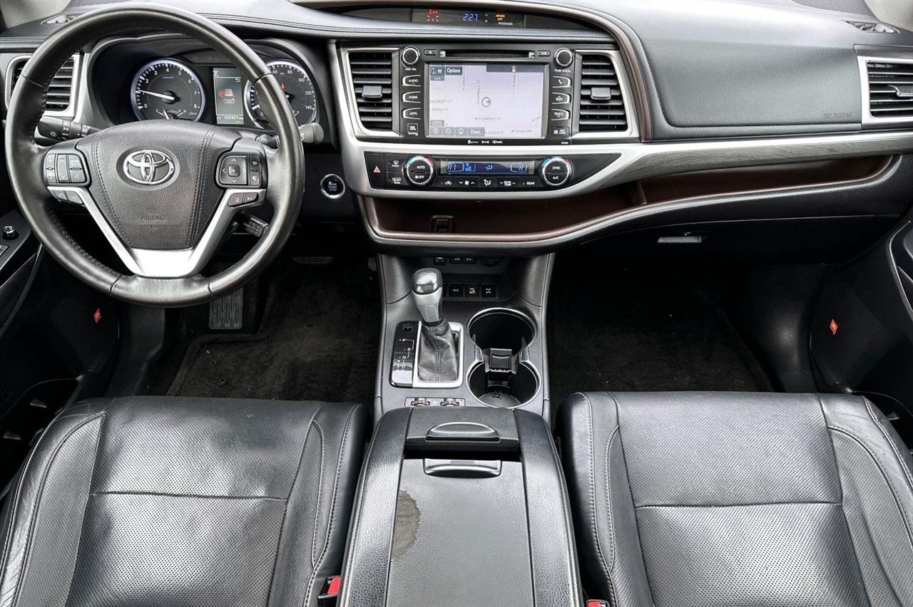 Toyota Highlander  2017