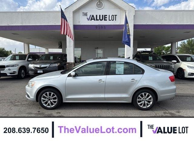 2012 Volkswagen Jetta SE w/Conv. & Sunroof 6AT PZEV's photo