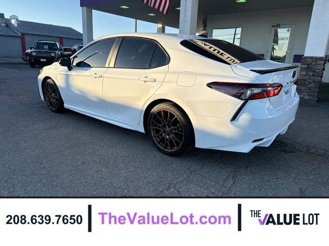 Toyota Camry  2023