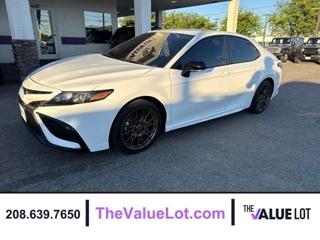 Toyota Camry  2023