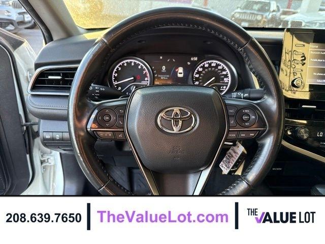 Toyota Camry  2023