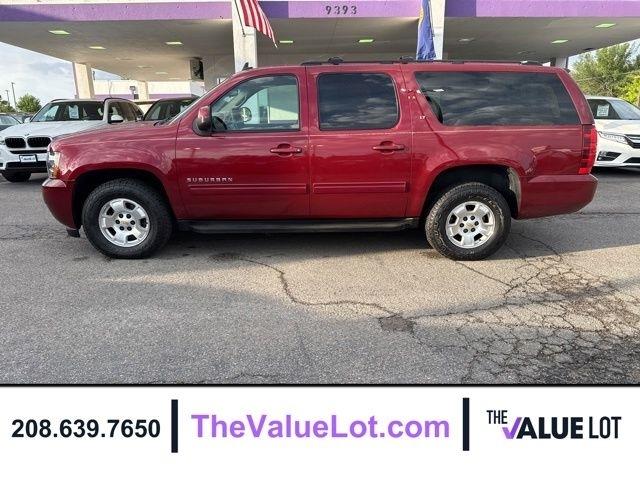 Chevrolet Suburban  2010