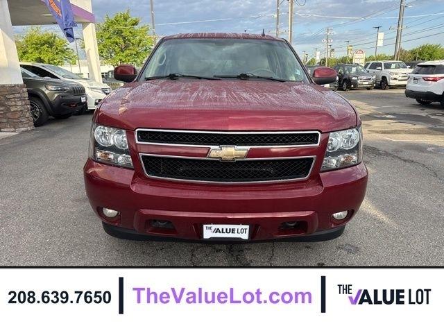 Chevrolet Suburban  2010