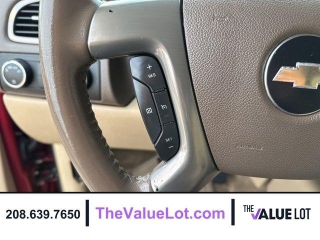 Chevrolet Suburban  2010