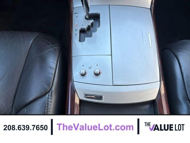 Toyota Avalon  2009