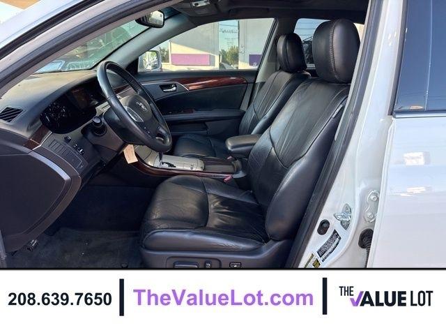 Toyota Avalon  2009