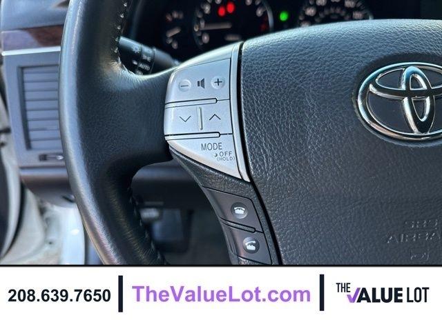 Toyota Avalon  2009