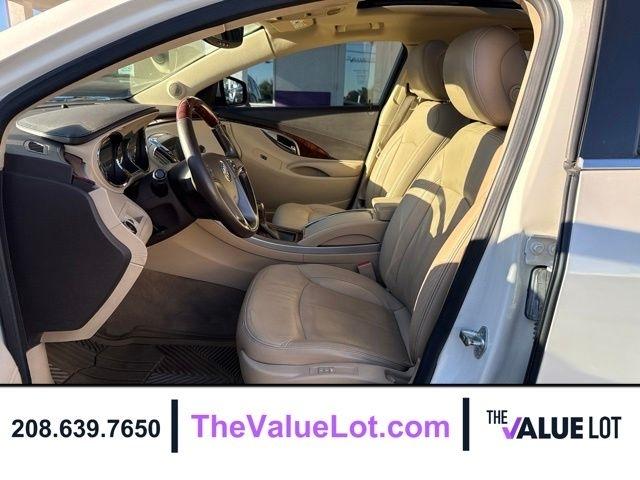 Buick LaCrosse  2010