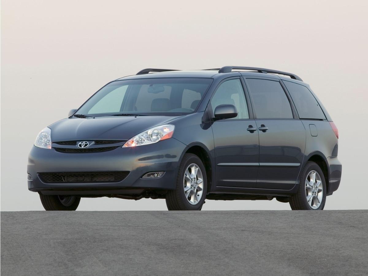 2007 Toyota Sienna CE 7-Passenger's photo