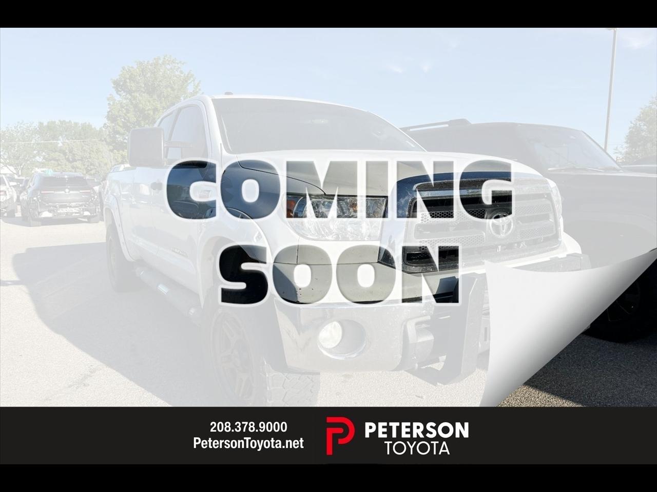 Toyota Tundra 4WD Truck  2013