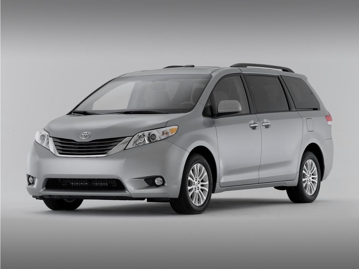 Toyota Sienna  2011