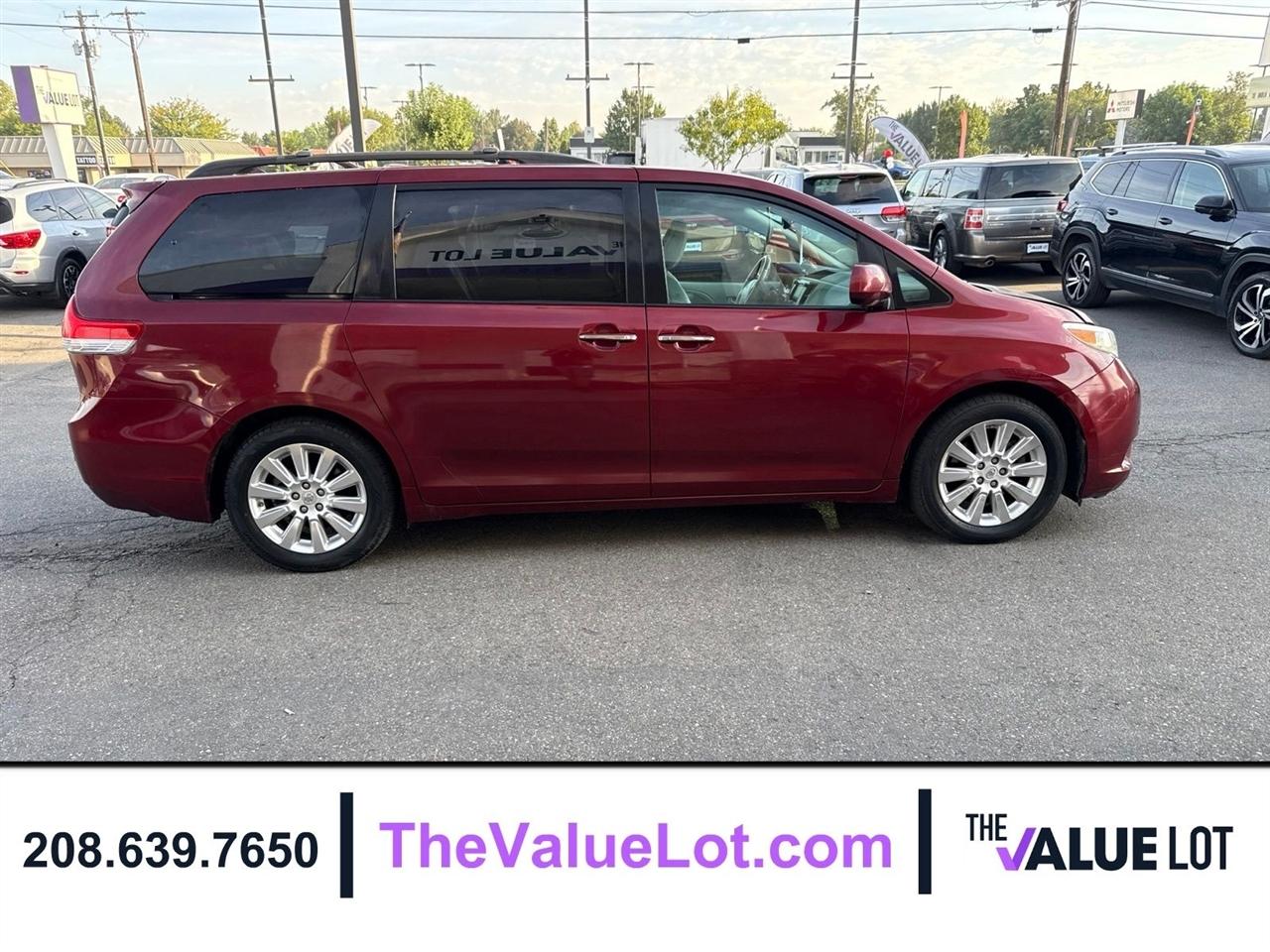 Toyota Sienna  2011