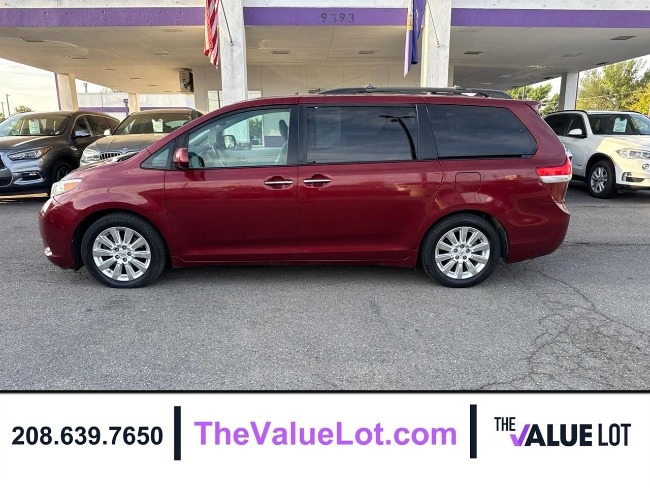 Toyota Sienna  2011