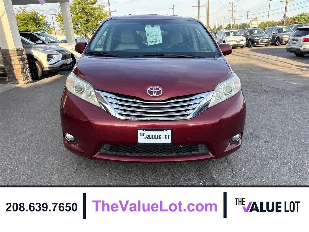 Toyota Sienna  2011