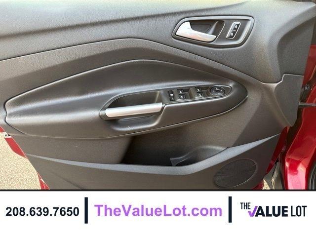Ford Escape  2016