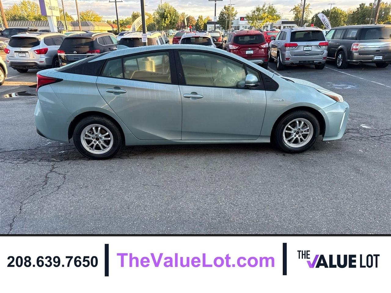 Toyota Prius  2021