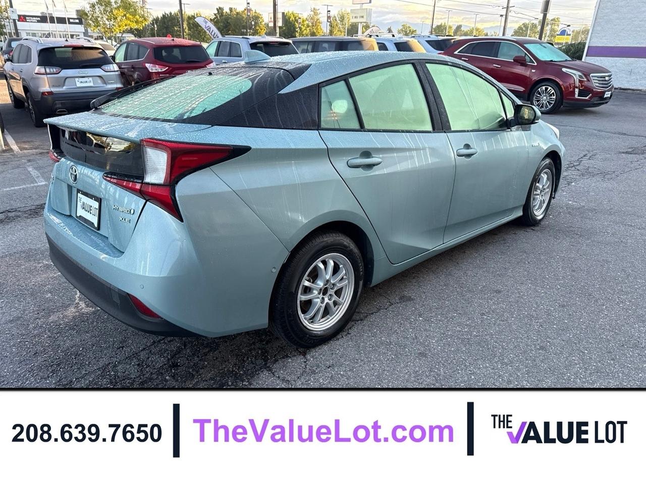 Toyota Prius  2021
