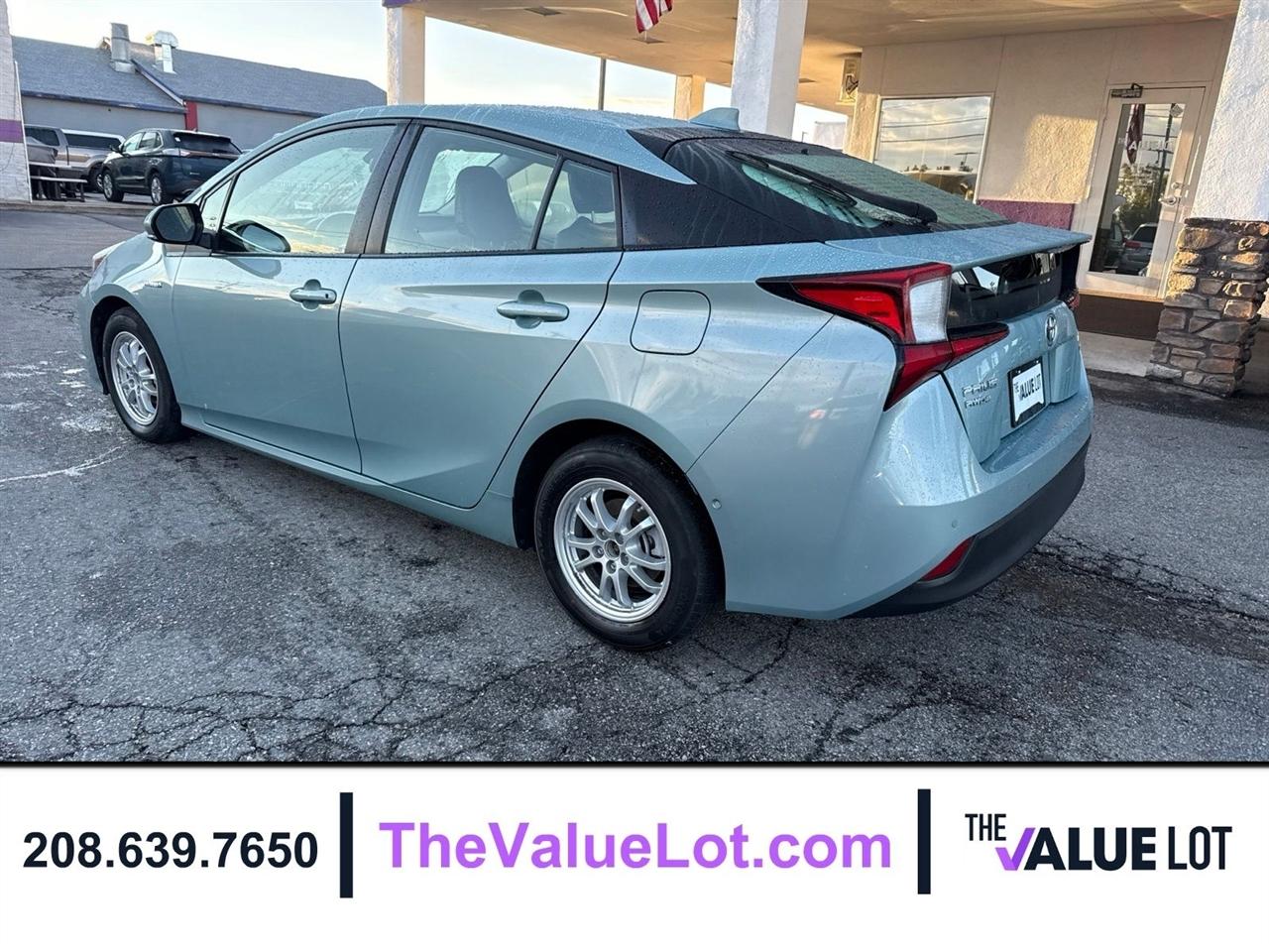 Toyota Prius  2021